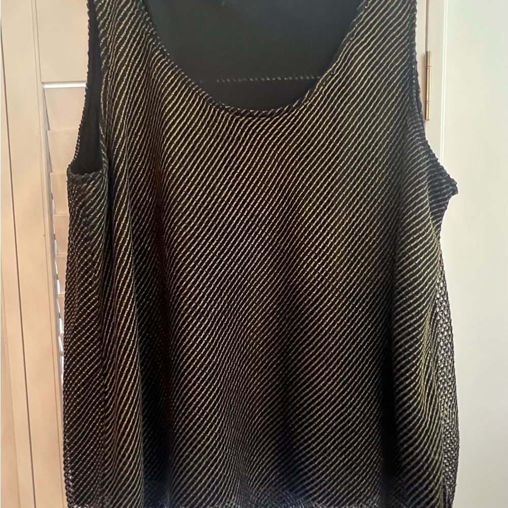 Peter Neygard Black and Gold Women's Top
